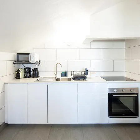 Silvercoast - Swimming Pool & Jacuzzi